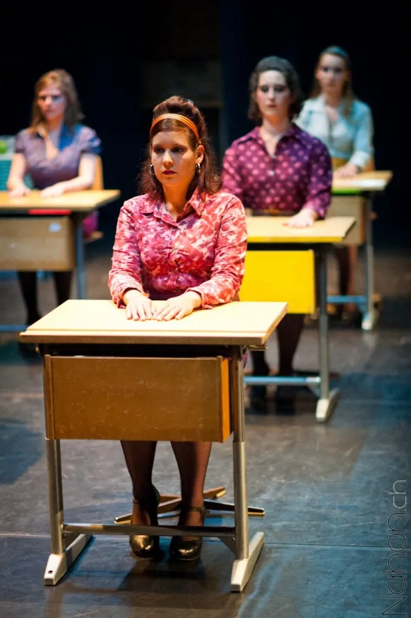 Photo de théâtre au 60e, 1.4 et 6400 ISO