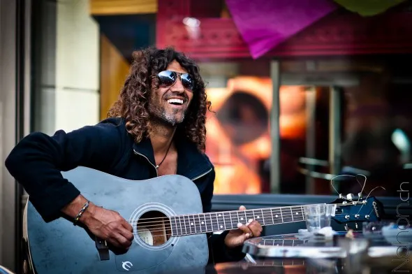Musique dans la rue au 85mm à 1.4