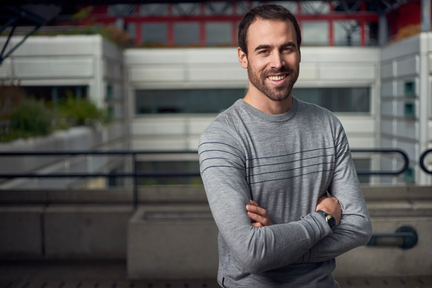 Photo prise à Lausanne d'un homme en pull